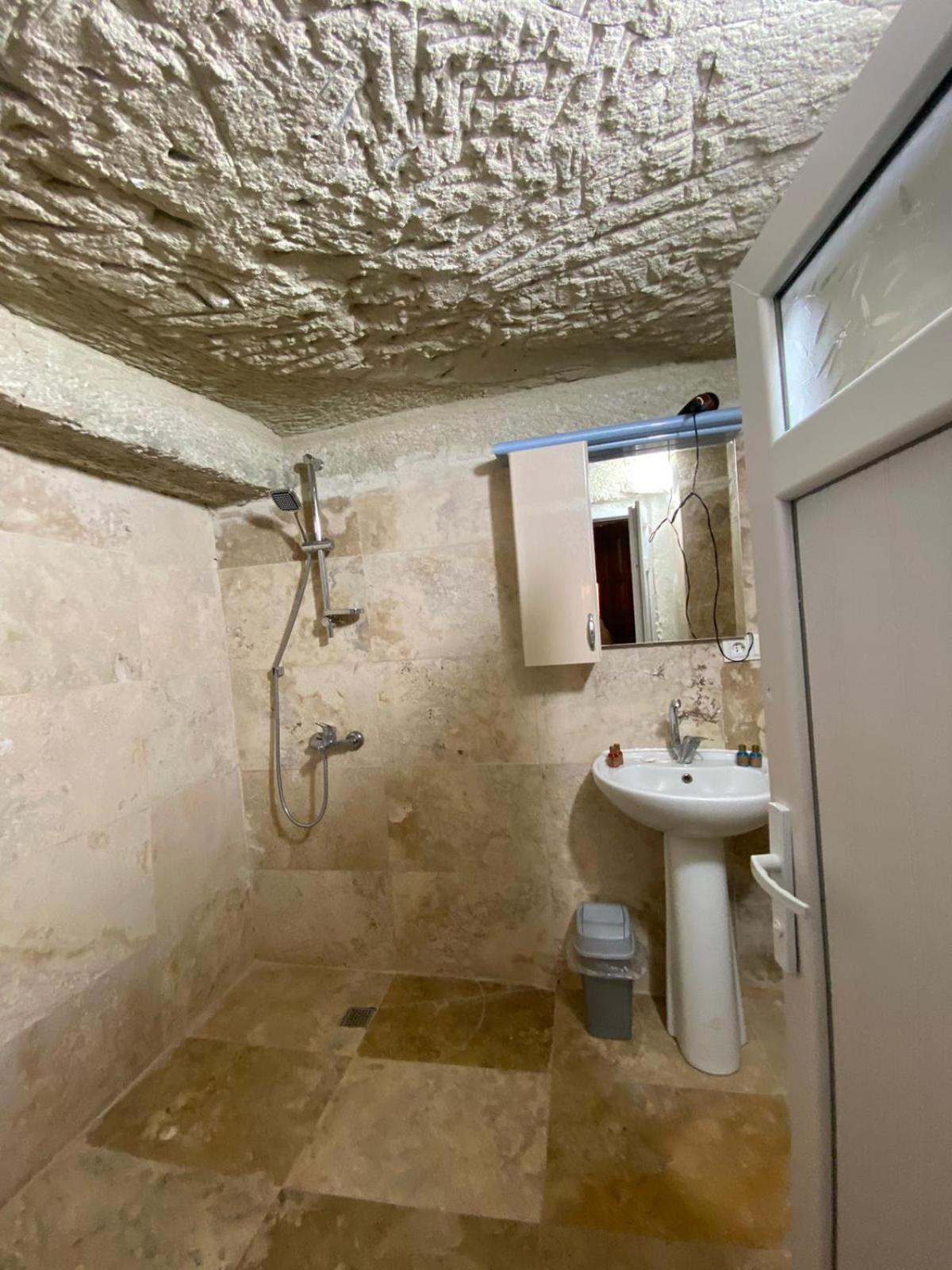 Peri Cave Hotel Гьореме Екстериор снимка
