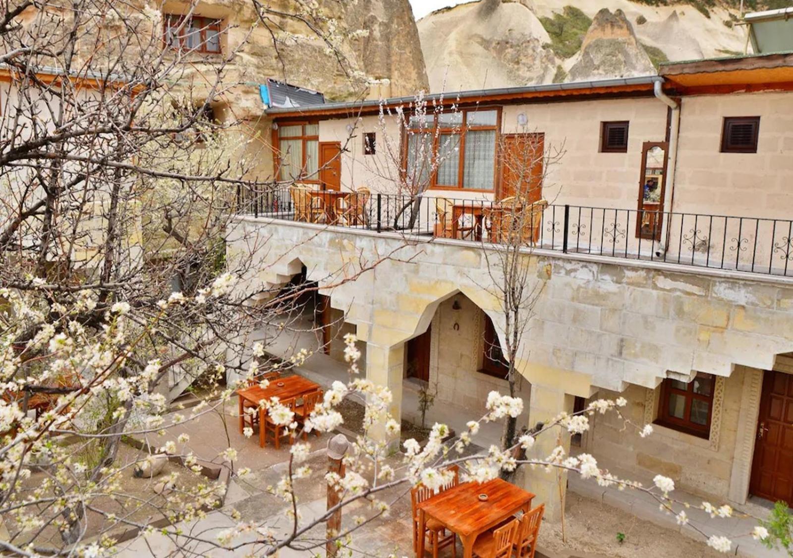 Peri Cave Hotel Гьореме Екстериор снимка